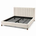Modernes Polsterbett 160 × 200 cm in Creme mit Bouclé-Bezug, Metallgitterrost und kanalgestepptem Kopfteil
